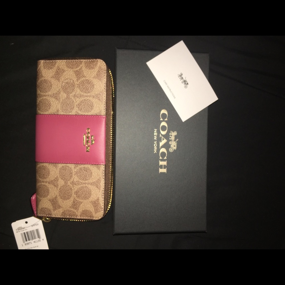 Coach wallet